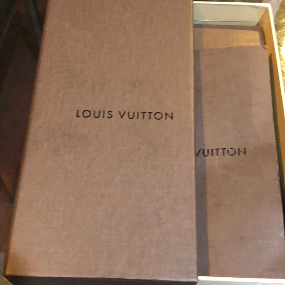 Louis Vuitton belt